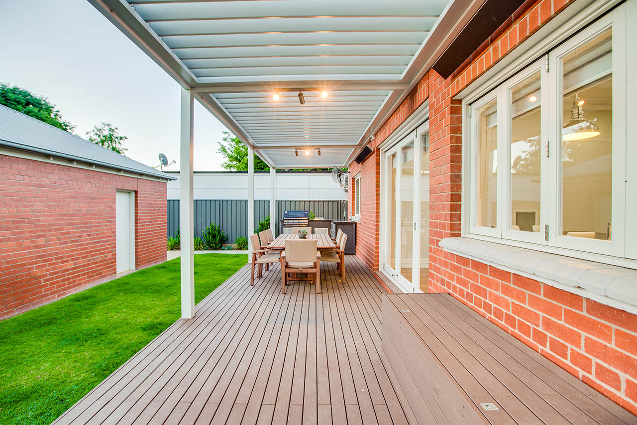 Rear deck and new extension at Brindabella
